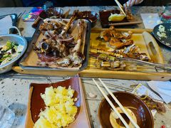 -破瓦寒窑·地摊烤羊排