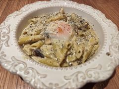 -玛格萝妮比萨屋(四平店)