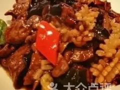 春韭炒河虾-刘胖子家常菜·蹄花焖藕(中央花园店)