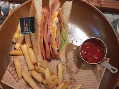 -芭莉与彩虹西餐厅(成都合生汇店)