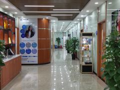 -茂菊口腔连锁(浦东南路店)
