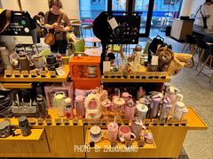 -星巴克臻选(金桥国际店)