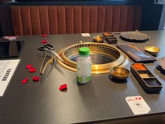 -铭牛烧肉·和牛海鲜自助(高新月牙湖店)