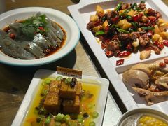 -隔壁老王·家常云南菜(花巷店)