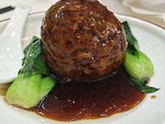 松茸蟹粉狮子头-老正兴菜馆(福州路店)