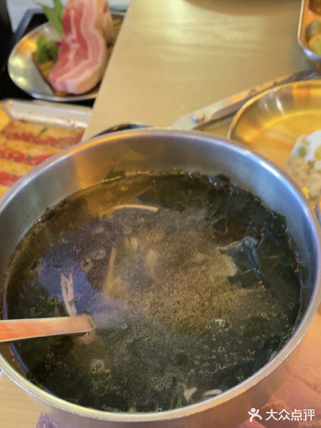 裕华万达三楼,扶梯上来就到了很好找!