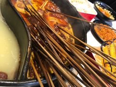 红汤锅底-钢管厂歆瑞源油卤串串香(春熙路太古里店)