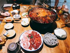 -白乐天毛肚火锅馆(解放碑店)