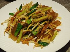 -闫府私房菜·百年鲁菜(恒隆店)