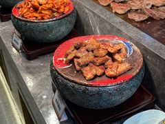 -金滏山·烤肉海鲜火锅自助(襄阳万达店)