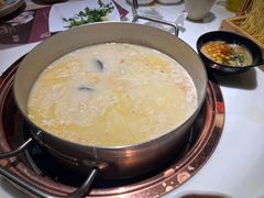 -洪氏嗨捞·猪肚鸡火锅(阳光天地店)