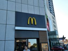 -麦当劳(卫星广场店)