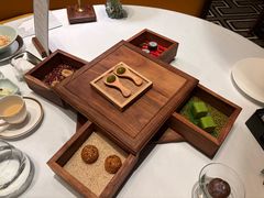 -运·中餐厅(成都华尔道夫酒店)