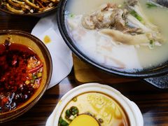 -山城欢现炒食堂(上海城店)