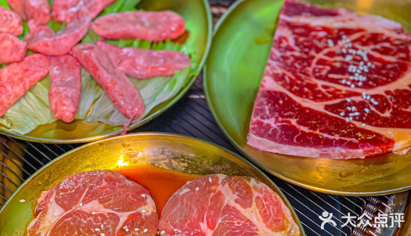 把隔壁买来做等位区的烤肉店🤦🏻‍♀️豪横‼️