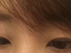 -杰伦眼镜·依视路·星趣控