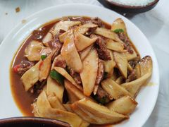 杏鲍菇炒牛柳-新新湘菜馆(新中街二条店)
