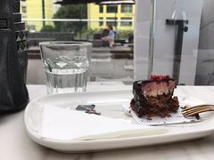 -UNI UNI(环亚凯瑟琳店)