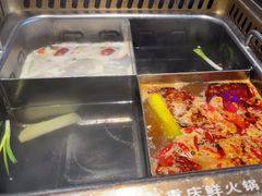 -巴渝瓦肆重庆鲜火锅(宝龙环湖店)