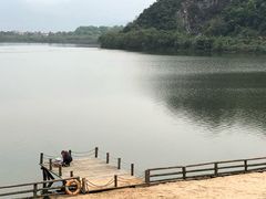 -英德宝晶宫天鹅湖茶语温泉