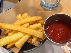 -必胜客(WOW昙华林店)