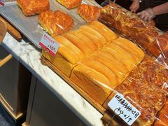 -万利隆·活力烘焙(人民路店)