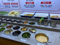 自助调料区-海底捞火锅(天津SM城市广场店)