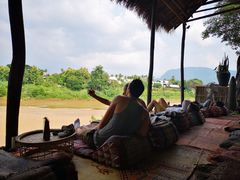 -乌托邦酒吧和餐厅