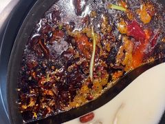 -鹿鸣山草本茶香火锅(园西路店)