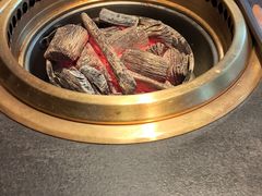 -铭牛烧肉·和牛海鲜自助(高新月牙湖店)
