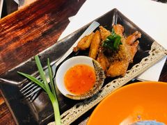 香茅炸鸡翅-Pad Thai Kratong Thong by ama
