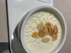 双皮奶-悦满楼·西关名点·湛江名菜(航空综合大厦店)