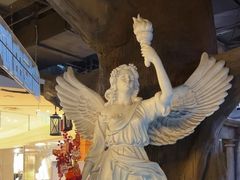 -暴风岛沉浸式体验馆(百联世纪店)