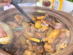 -胡须佬鸡煲四季火锅店(石厦西村直营店)