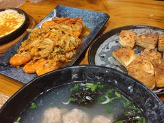 -老东镇啤酒屋海鲜加工·蒸汽海鲜·海鲜烧烤(台东店)