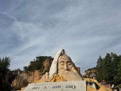 -彩色沙林风景区