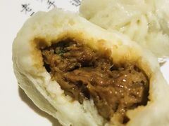老面土猪肉包子-凤起龙游老面包子(凯德晶品店)