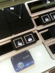 -菜百首饰店(通州贵友店)