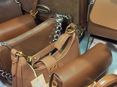 -广州白马服装市场