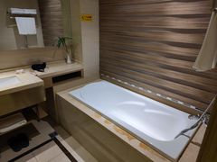 -兴芮温泉度假区