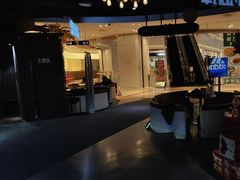 -暴风岛沉浸式体验馆(百联世纪店)