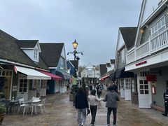 -伦敦比斯特购物村