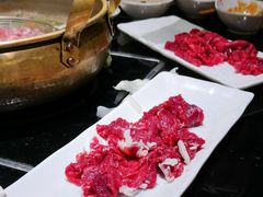 爽口嫩肉-潮汕三宝鲜牛肉火锅