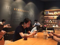 -星巴克(广州江南新地店)