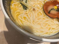 -灵芝妹子海鲜米线(劳动公园店)