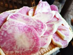 红心土豆片-滇藏石锅宴(北门坡古城管理局店)