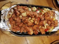 -老东镇啤酒屋海鲜加工·蒸汽海鲜·海鲜烧烤(台东店)