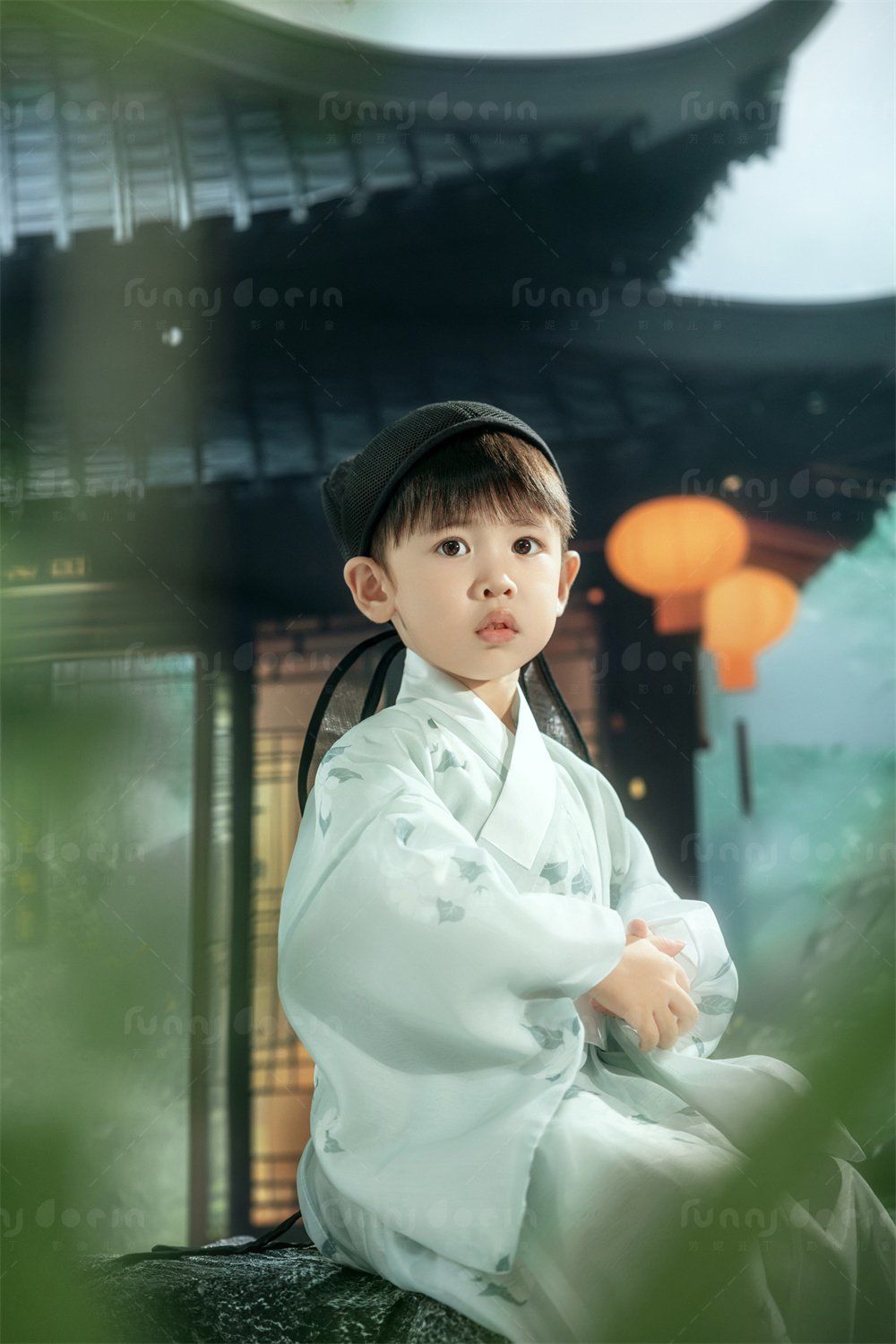 古代小少爷～室内也能拍的新中式庭院古风照