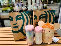 -星巴克(武汉金色港湾店)