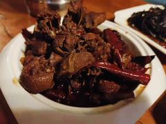 -临江餐馆二楼美食部落